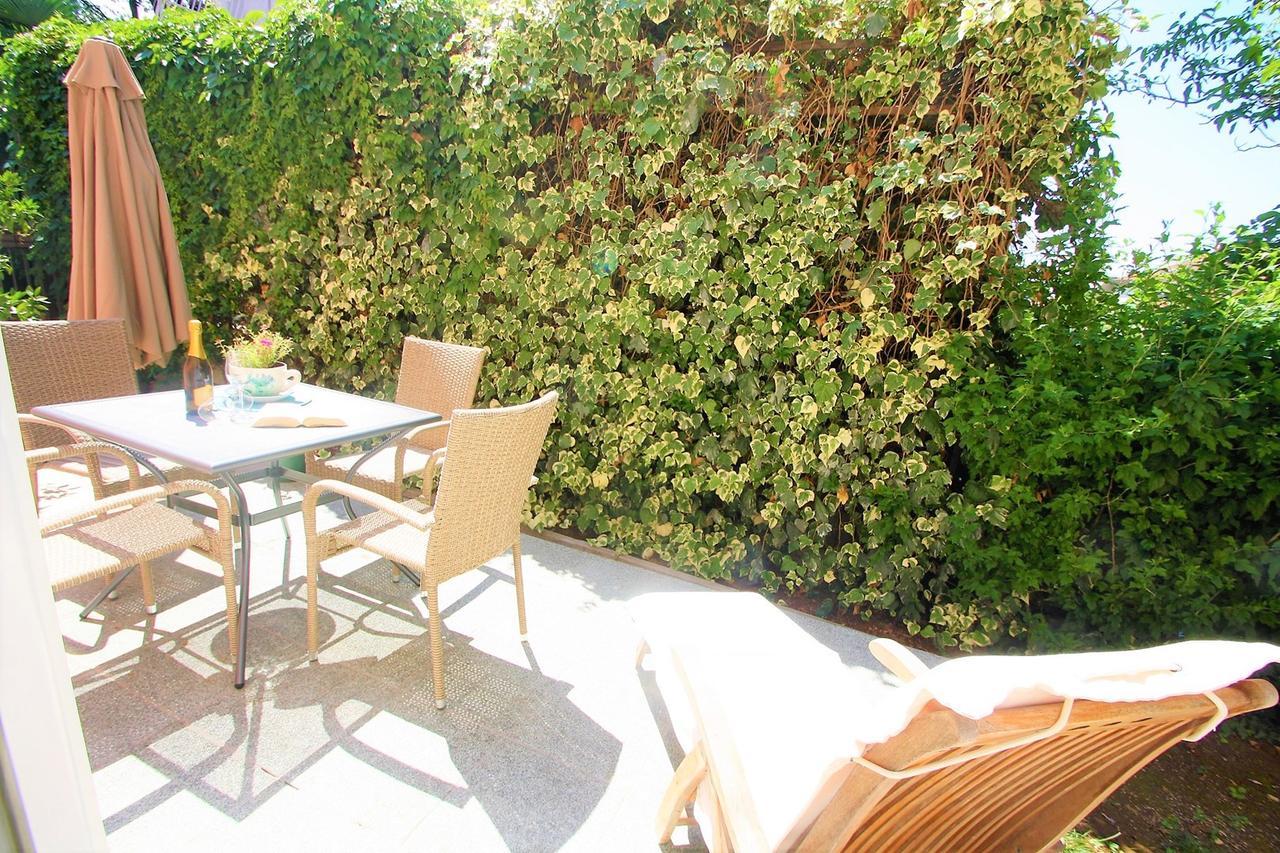 Apartment Amela Porec Bagian luar foto